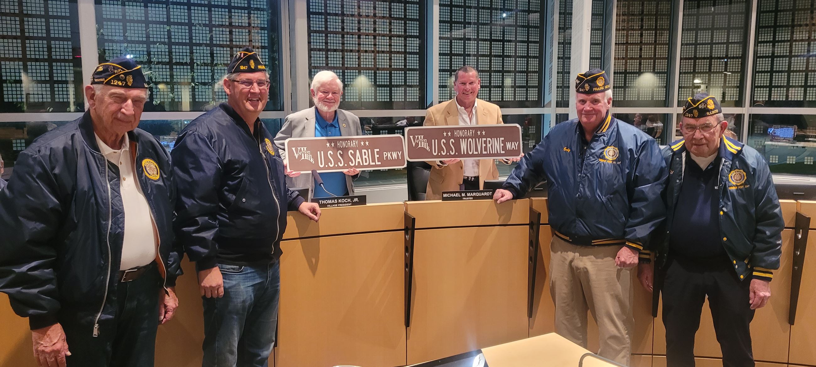 Photo Legion Displays Honorary Signs